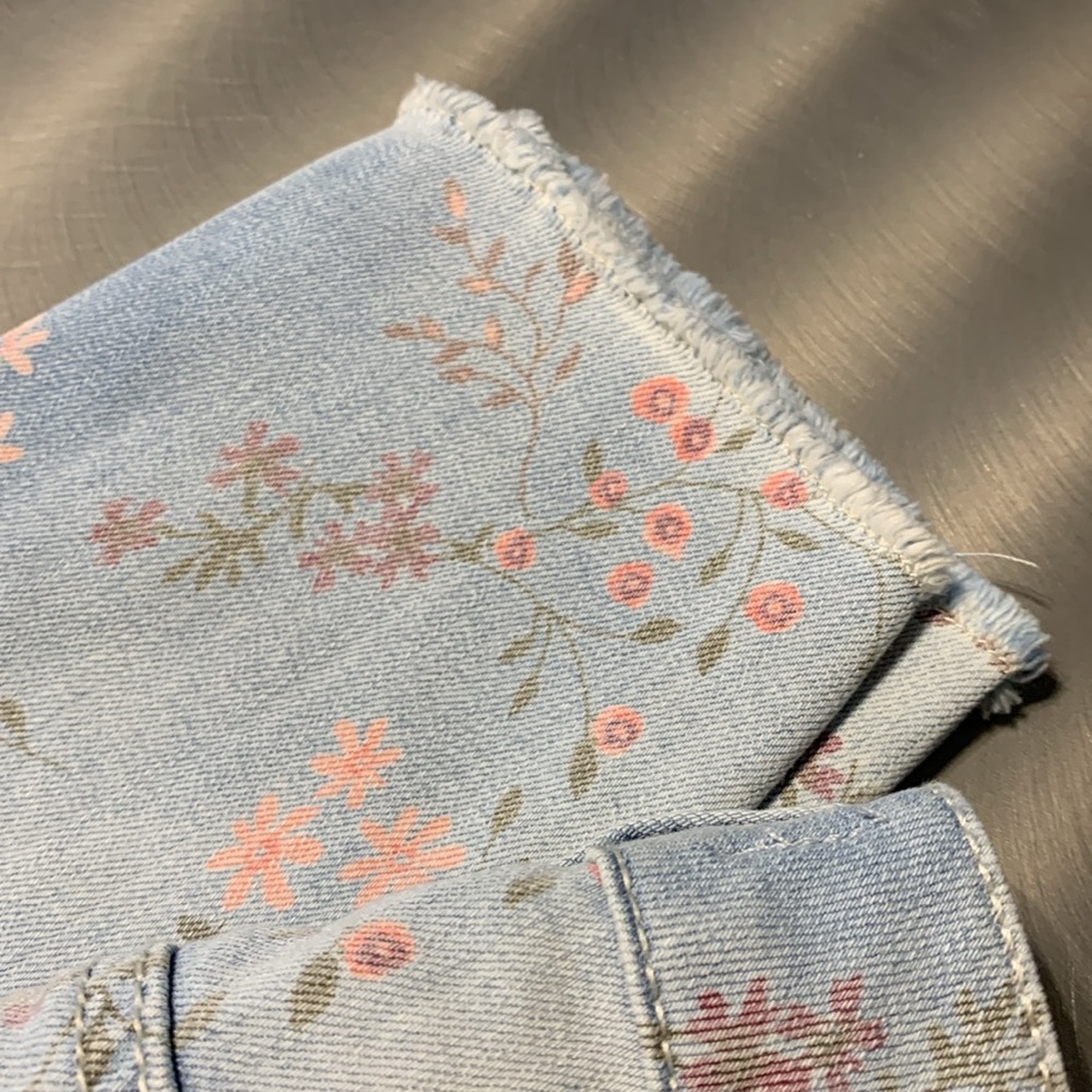 Jessica Simpson Kiss Me Super Skinny Floral Jeans Size 27 - Picture 4 of 9